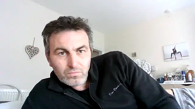 Hakfin666 online show from May 2026 02:33:02 PM