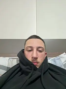 chrisst32 online show from January 2026 01:28:02 PM