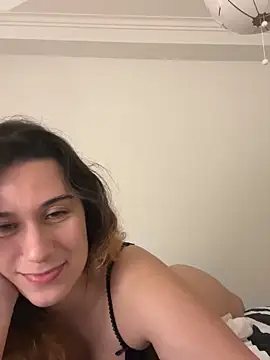 joanaguerreiru online show from May 2026 11:43:02 PM