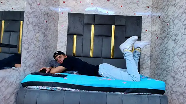 Snapshot of Brent_Storne chatting on February 2026 12:18:02 AM Brent Storne online show from February 2026 12:18:02 AM