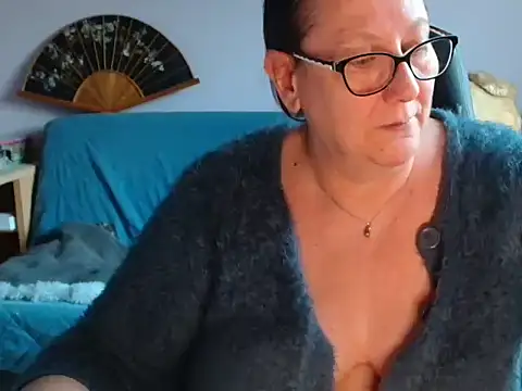 xmyriamx online show from March 2026 01:58:02 PM