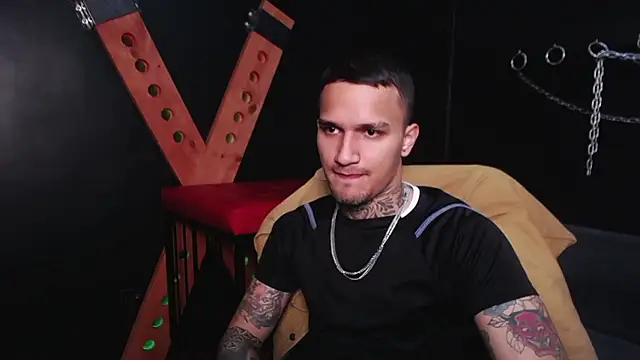 Snapshot of DarkBenito chatting on January 2026 02:44:01 PM DarkBenito online show from January 2026 02:44:01 PM