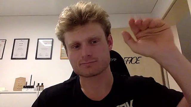 Snapshot of Fitlover1994 chatting on January 2026 07:48:01 PM Fitlover1994 online show from January 2026 07:48:01 PM