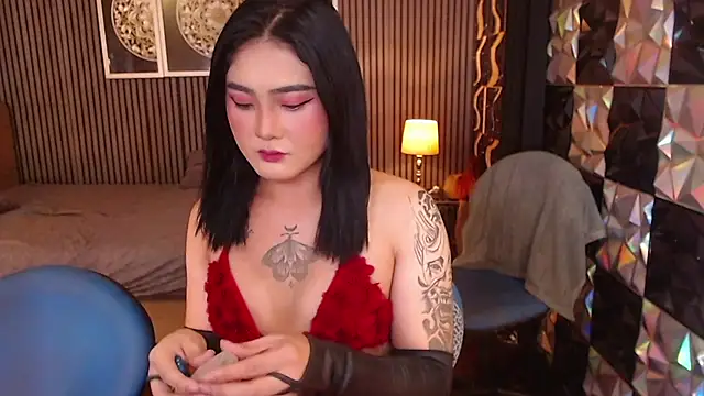 SeductiveJilianTS online show from August 2026 05:12:01 AM