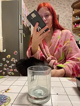 Lily Viola online show from February 2026 07:34:02 PM