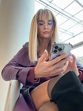 NaughtyNinky online show from February 2026 01:07:02 PM