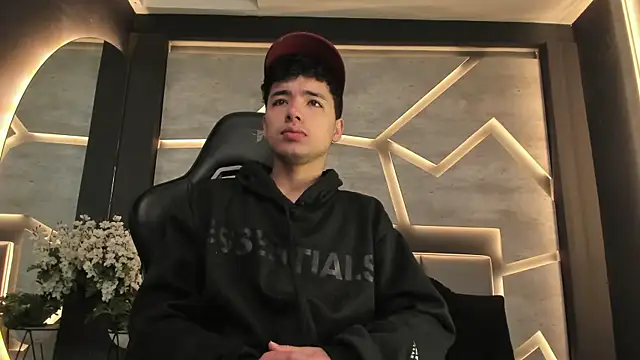 Snapshot of Matt_Wolf_ chatting on January 2026 11:34:01 AM Matt Wolf online show from January 2026 11:34:01 AM