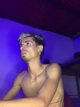 alexx 23cm online show from April 2026 01:36:02 PM