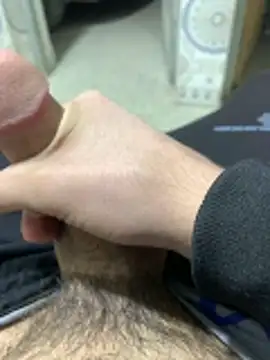 Wassimdz410 online show from April 2026 09:56:01 PM