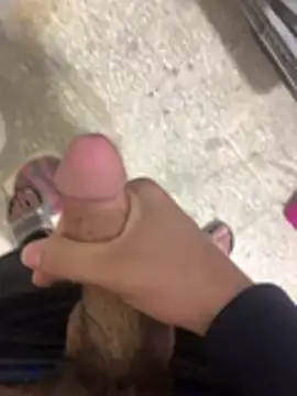 Wassimdz410 online show from April 2026 08:33:01 PM