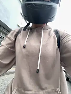 TaylorrHill online show from February 2026 06:37:02 PM