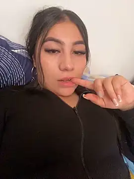 Snapshot of LatinaFireX chatting on January 2026 07:08:02 PM LatinaFireX online show from January 2026 07:08:02 PM