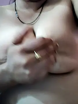 Snapshot of Romentic_lady chatting on February 2026 10:22:02 AM Romentic lady online show from February 2026 10:22:02 AM