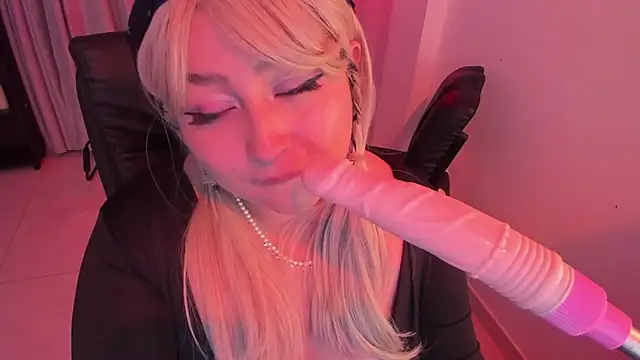 Sweet lenna online show from March 2026 10:53:01 PM