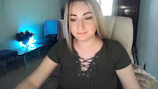 FoxyAnn12 online show from May 2026 12:46:02 PM