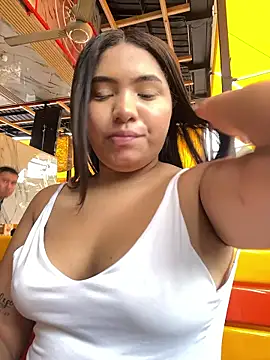 Mishell Sharman  online show from January 2026 01:48:01 PM