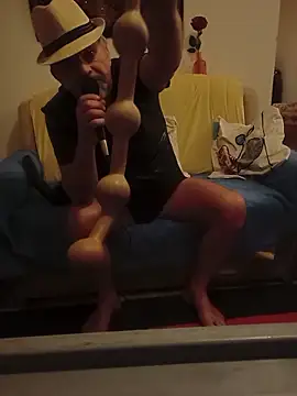 Snapshot of WildNomade chatting on March 2026 07:05:01 PM WildNomade online show from March 2026 07:05:01 PM