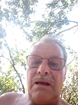 Snapshot of WildNomade chatting on June 2026 01:56:01 PM WildNomade online show from June 2026 01:56:01 PM