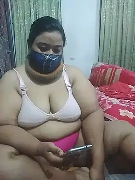 momo loves online show from March 2026 06:36:02 PM