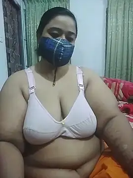 momo loves online show from March 2026 12:37:02 AM