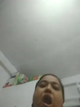 momo loves online show from April 2026 03:29:01 AM