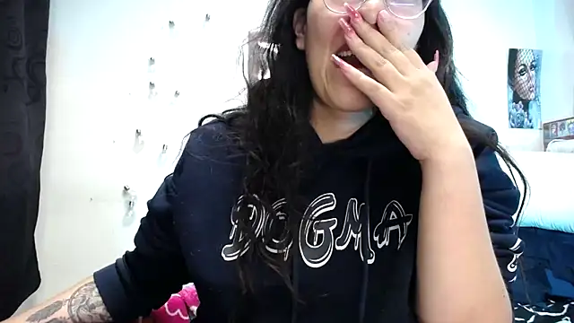 abril onnel online show from February 2025 12:20:02 AM