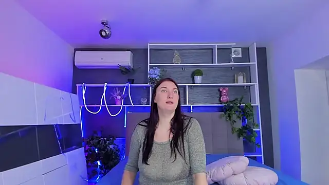 StephieRousee online show from April 2026 05:16:02 AM