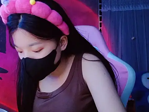 -Tamy- online show from February 2026 04:57:01 PM