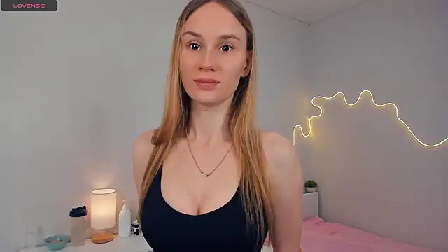 Snapshot of Kirawithvibe chatting on May 2026 02:40:01 AM Kirawithvibe online show from May 2026 02:40:01 AM