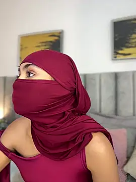 Snapshot of _Tariq chatting on February 2026 12:25:01 PM Tariq online show from February 2026 12:25:01 PM