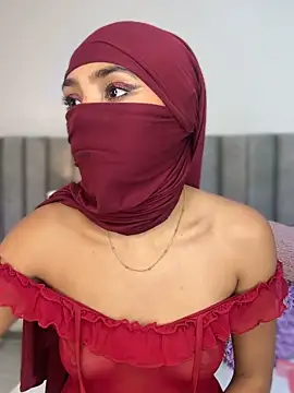 Snapshot of _Tariq chatting on February 2026 11:53:02 AM Tariq online show from February 2026 11:53:02 AM