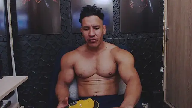 Snapshot of viktor_herrera chatting on May 2026 02:13:02 PM viktor herrera online show from May 2026 02:13:02 PM