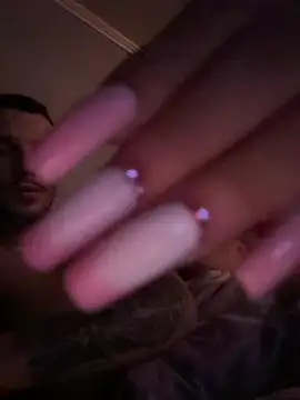 Snapshot of Evelin199 chatting on February 2026 01:00:02 AM Evelin199 online show from February 2026 01:00:02 AM