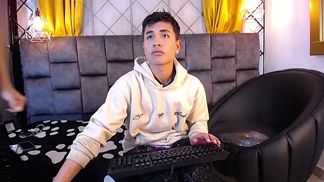 Maik Russo online show from February 2026 11:48:01 AM