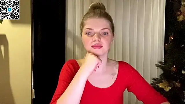 Sweet Sinn  online show from January 2026 10:24:02 PM