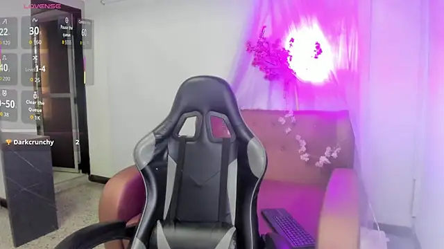 Luna  02 online show from March 2026 11:26:01 AM