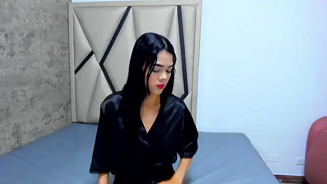 Luna  02 online show from April 2026 12:11:02 PM