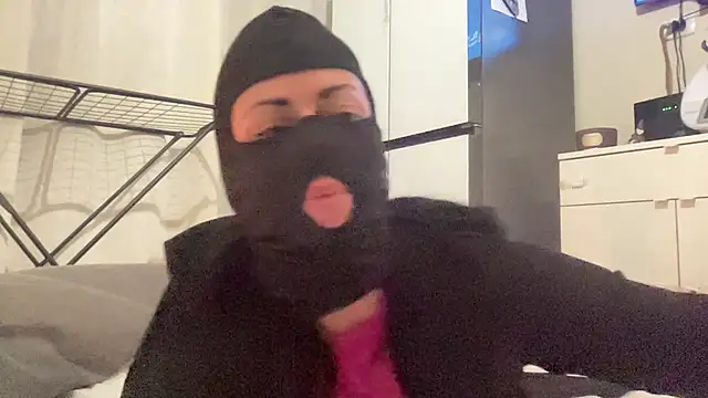 Cagnolinagolosa online show from January 2026 09:53:02 PM