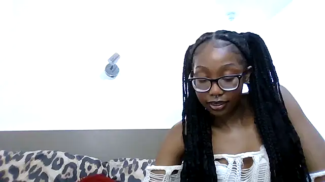 Snapshot of LolaUrFavGirlxxx chatting on January 2026 10:59:01 PM LolaUrFavGirlxxx online show from January 2026 10:59:01 PM