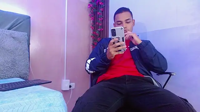 studentdeivy  online show from February 2026 10:32:01 AM