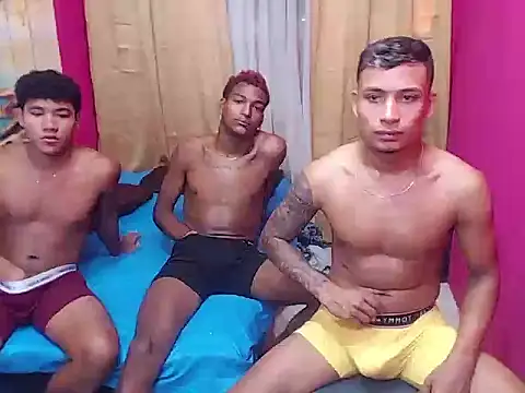 hugecock black online show from January 2026 07:49:02 PM