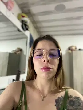 NatalyPinky online show from May 2026 11:01:04 PM