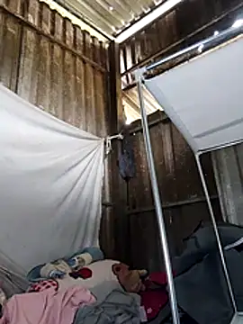 Snapshot of -Nicole-e chatting on January 2026 12:48:02 AM -Nicole-e online show from January 2026 12:48:02 AM