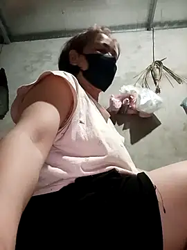 Lyna sexy24 online show from February 2026 08:42:02 PM