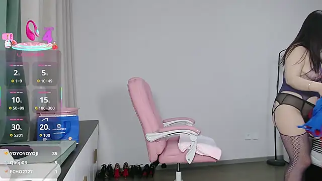 Snapshot of awalingling chatting on March 2026 03:34:01 PM awalingling online show from March 2026 03:34:01 PM