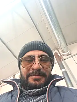 julian-112 online show from January 2026 09:23:02 AM