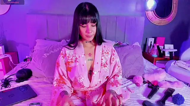 Snapshot of Nathalia_stone_ chatting on January 2026 04:05:02 AM Nathalia stone online show from January 2026 04:05:02 AM