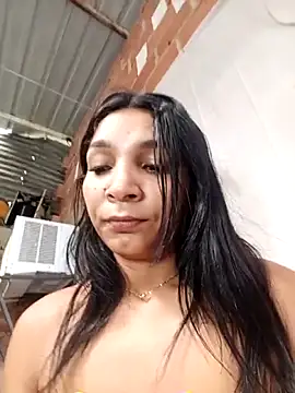 Snapshot of chikivivi- chatting on June 2026 01:15:01 PM chikivivi- online show from June 2026 01:15:01 PM