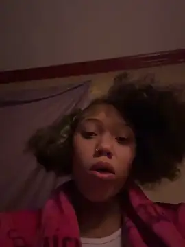 Snapshot of Tamiii420 chatting on February 2026 02:32:01 AM Tamiii420 online show from February 2026 02:32:01 AM