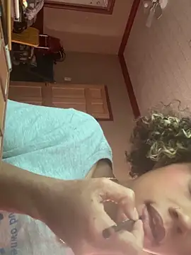 Snapshot of Tamiii420 chatting on February 2026 05:27:02 PM Tamiii420 online show from February 2026 05:27:02 PM